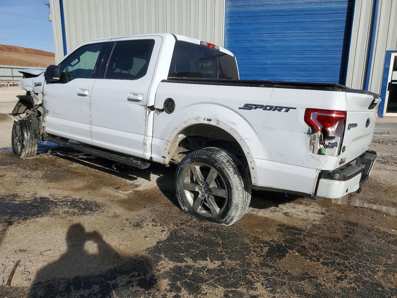 2016 FORD F150 SUPERCREW photo 2