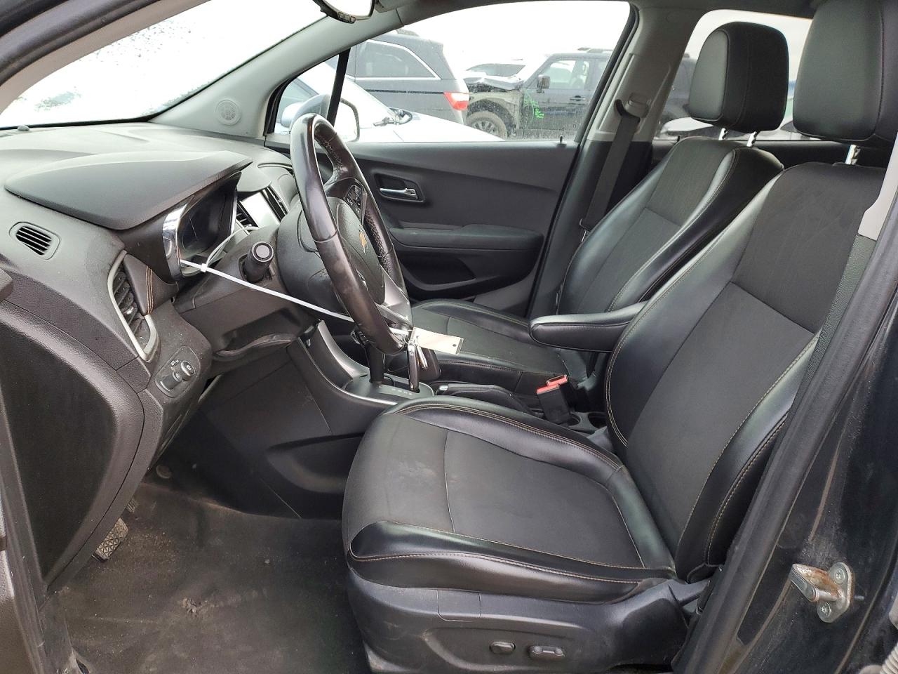 2017 CHEVROLET TRAX 1LT photo 7