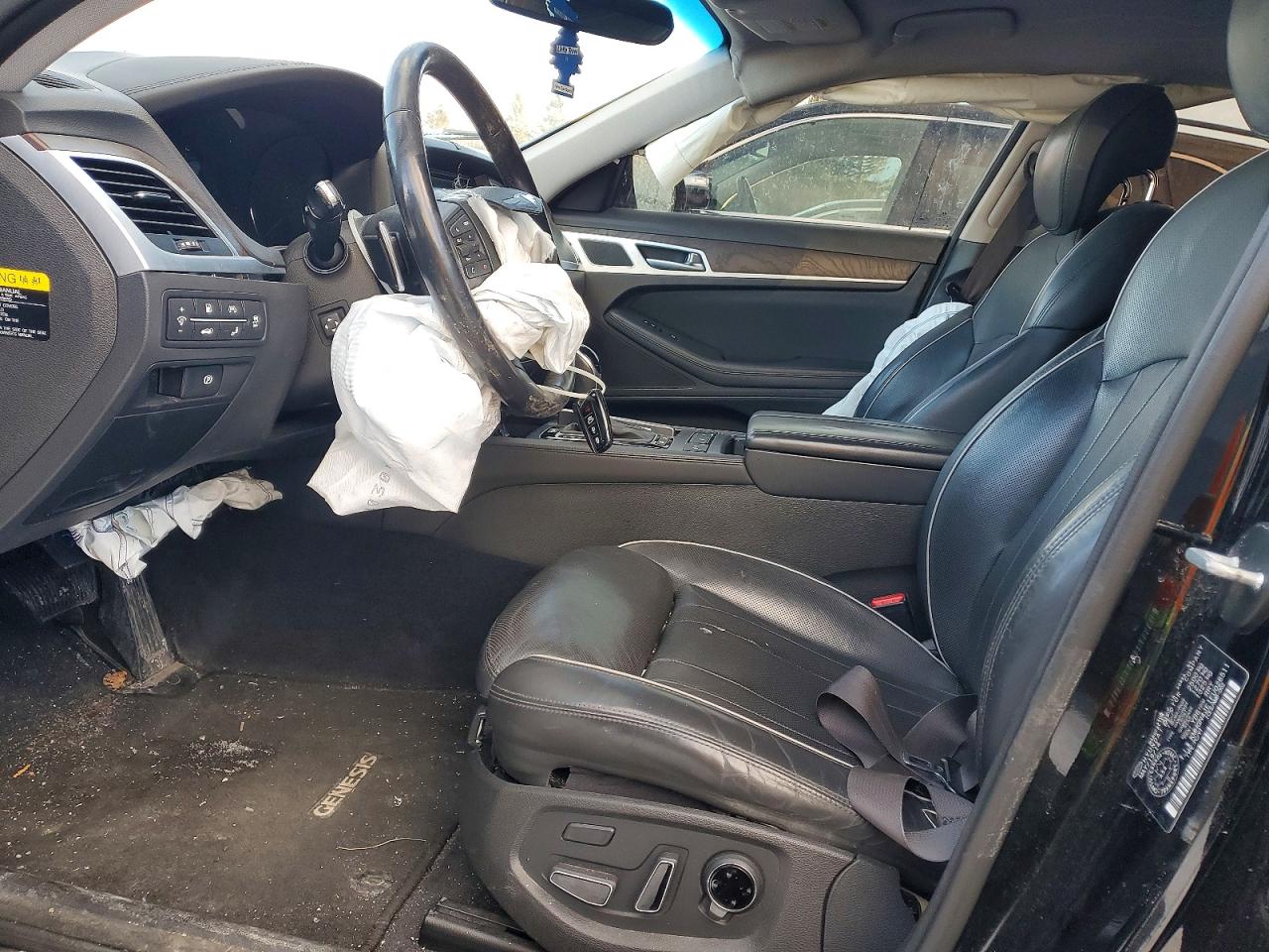 2015 HYUNDAI GENESIS 3.8L photo 7