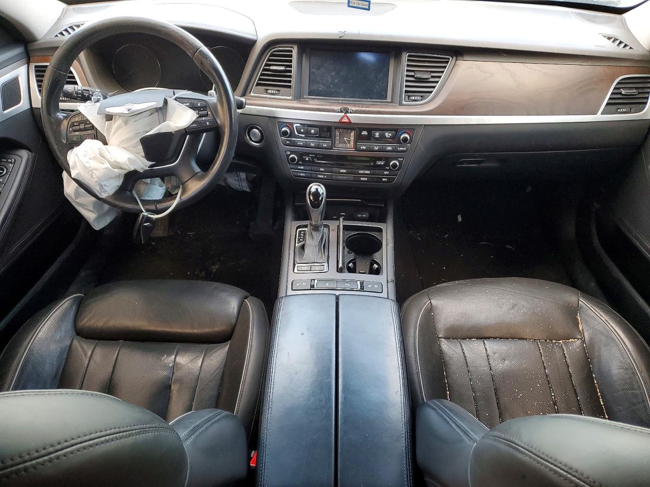 2015 HYUNDAI GENESIS 3.8L photo 8