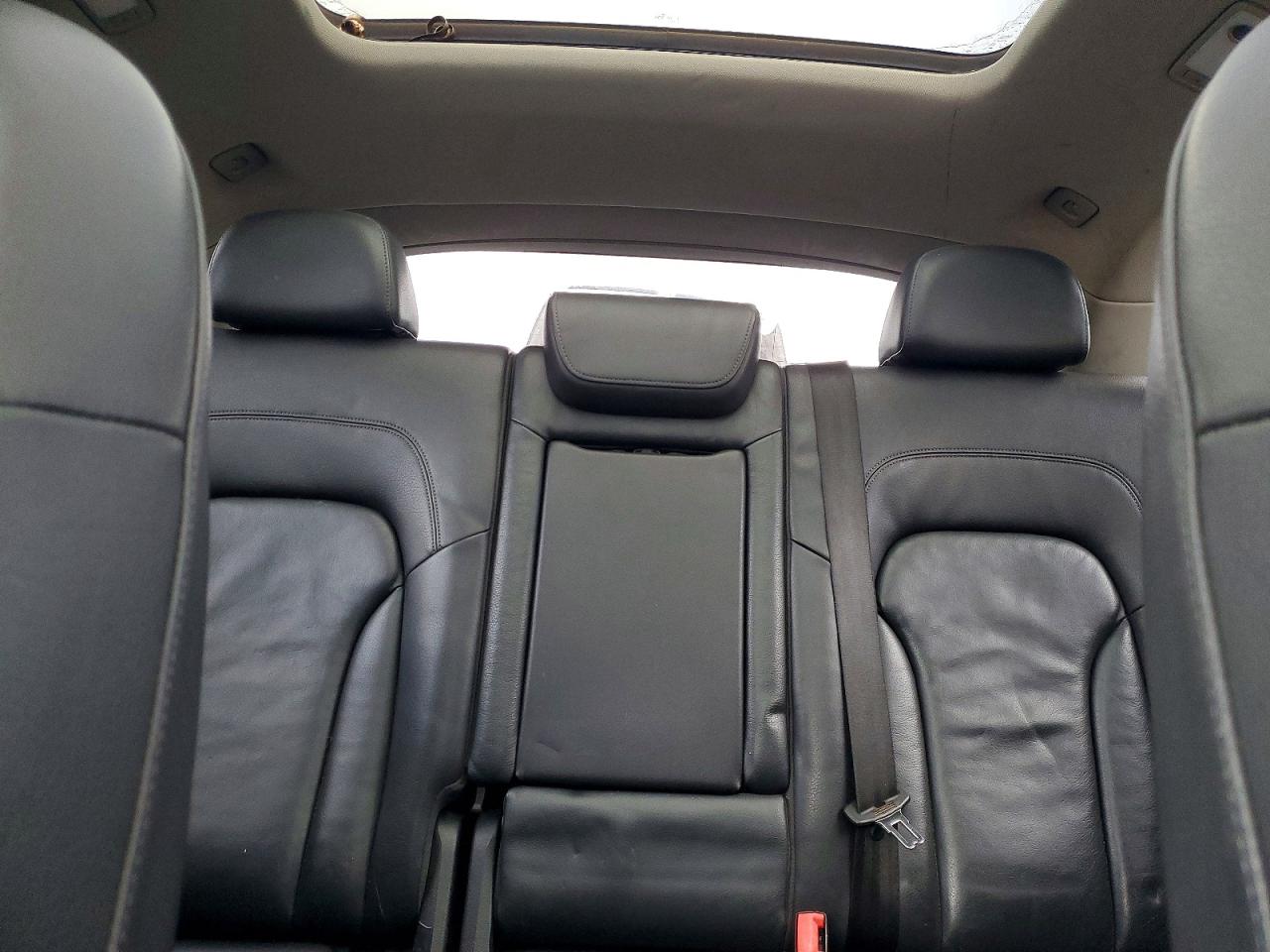 2011 AUDI Q5 PREMIUM photo 10