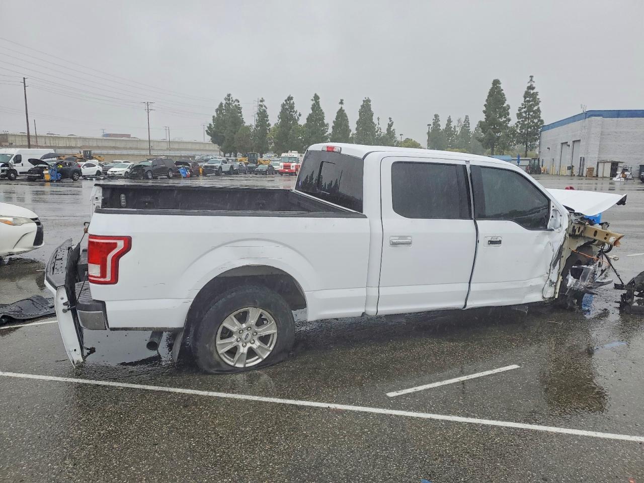 2015 FORD F150 SUPERCREW photo 3