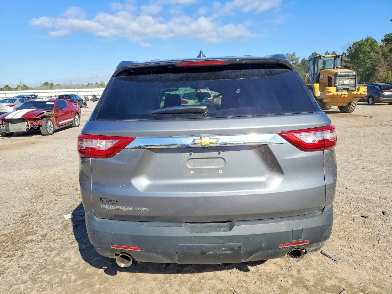 2019 CHEVROLET TRAVERSE LS photo 6