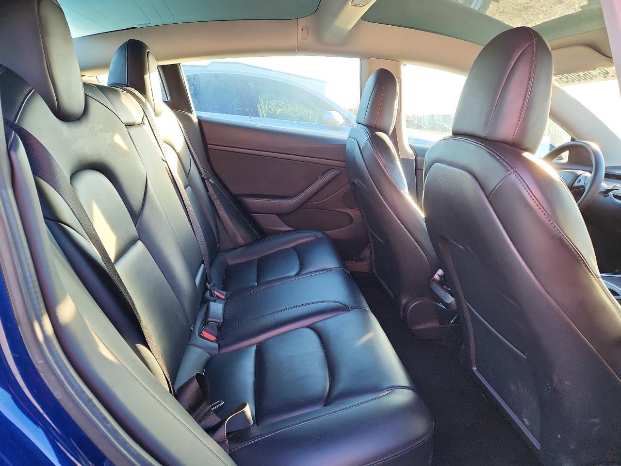 2022 TESLA MODEL 3 photo 10