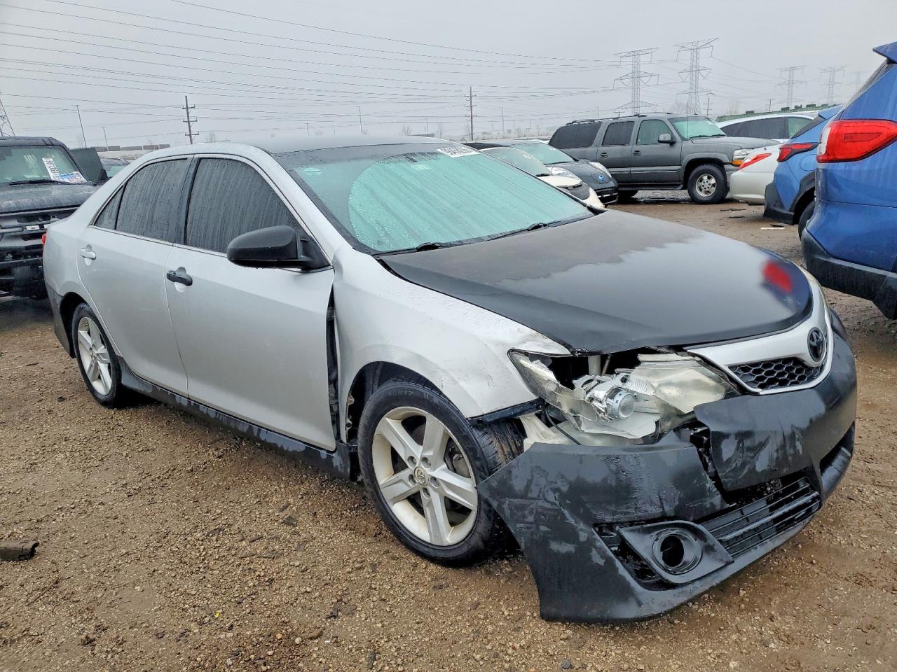 2012 TOYOTA CAMRY photo 4