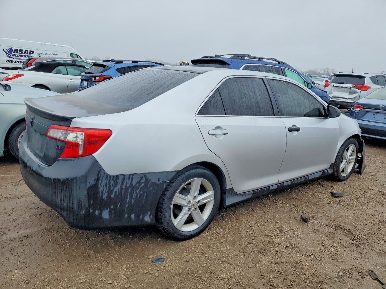 2012 TOYOTA CAMRY photo 3