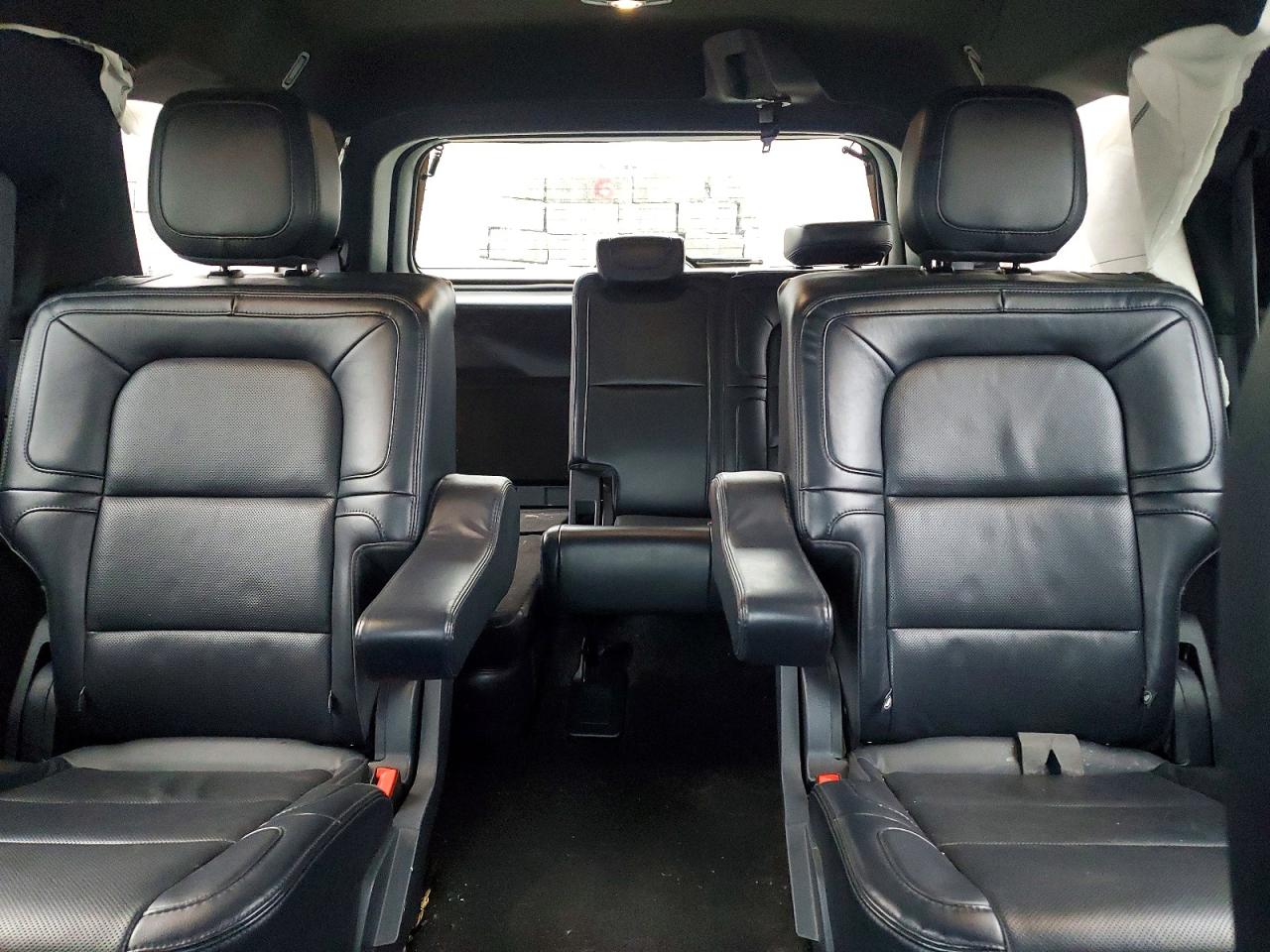 2024 LINCOLN NAVIGATOR RESERVE photo 10