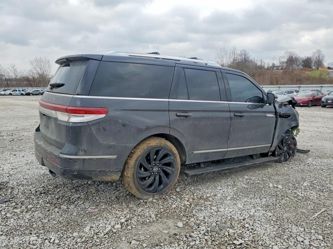 2024 LINCOLN NAVIGATOR RESERVE photo 3
