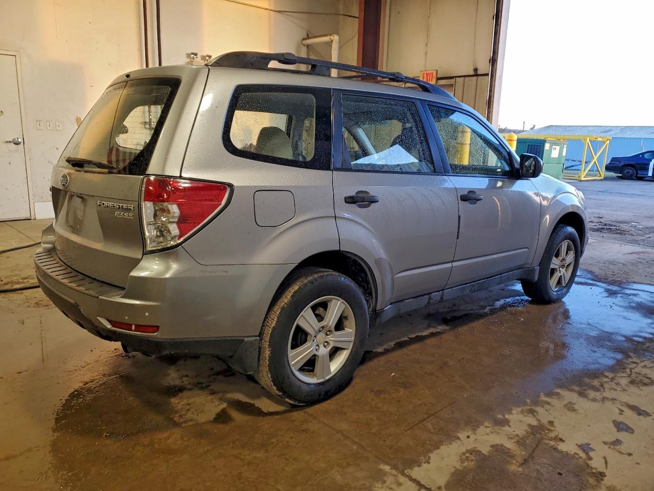 2011 SUBARU FORESTER 2.5X photo 3