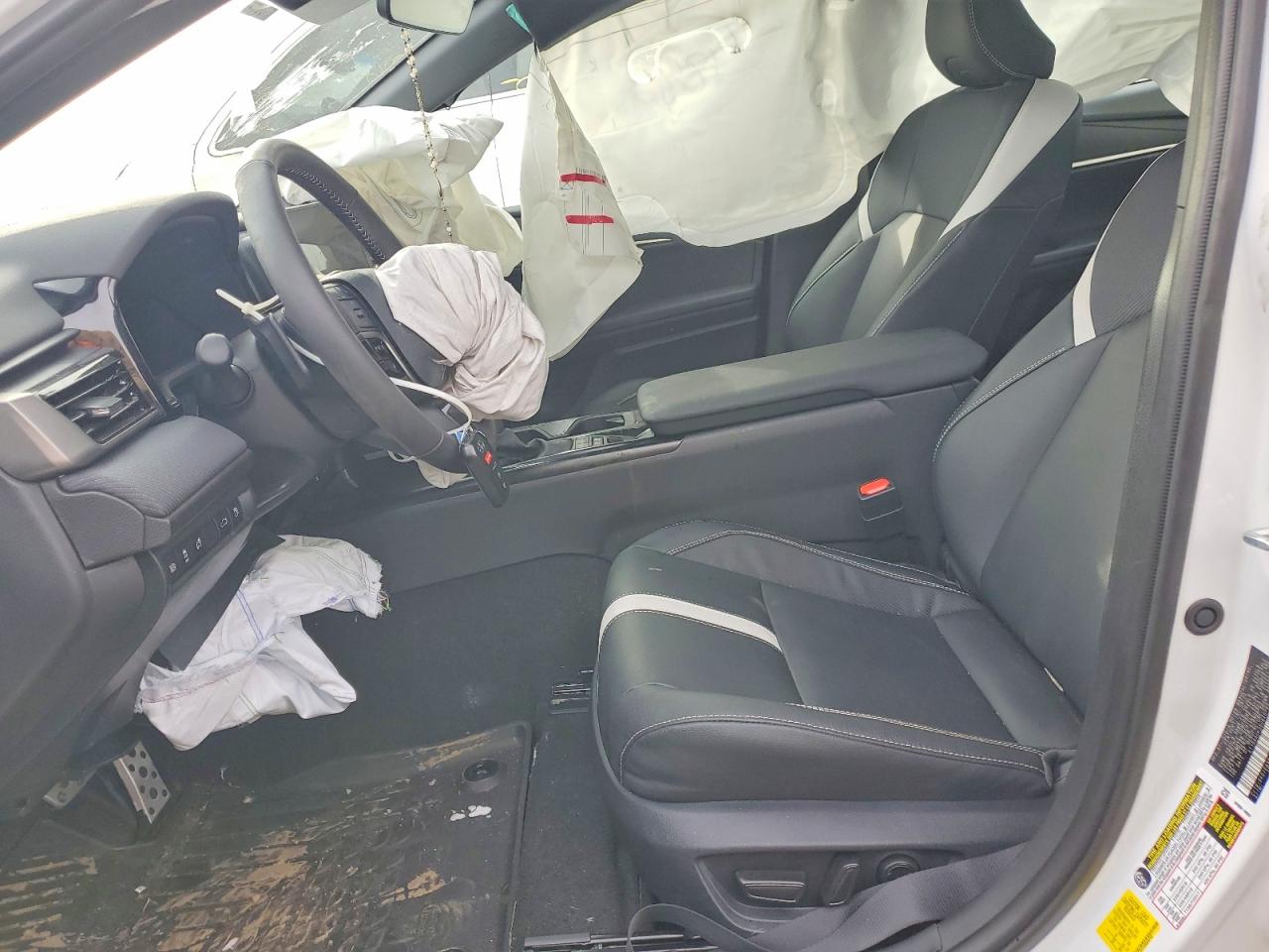 2025 TOYOTA CAMRY XSE photo 7