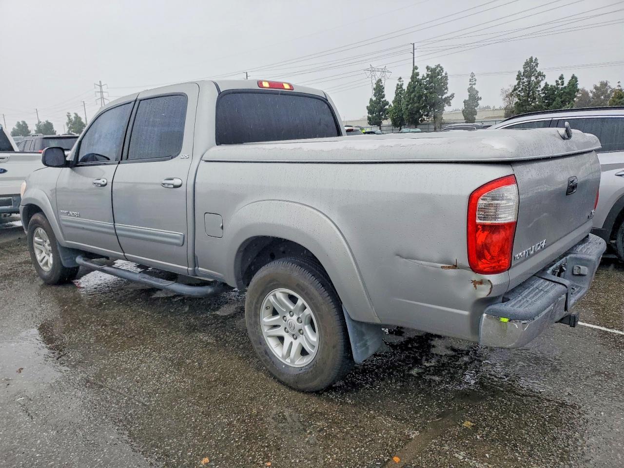 2005 TOYOTA TUNDRA DOUBLE CAB SR5 photo 2