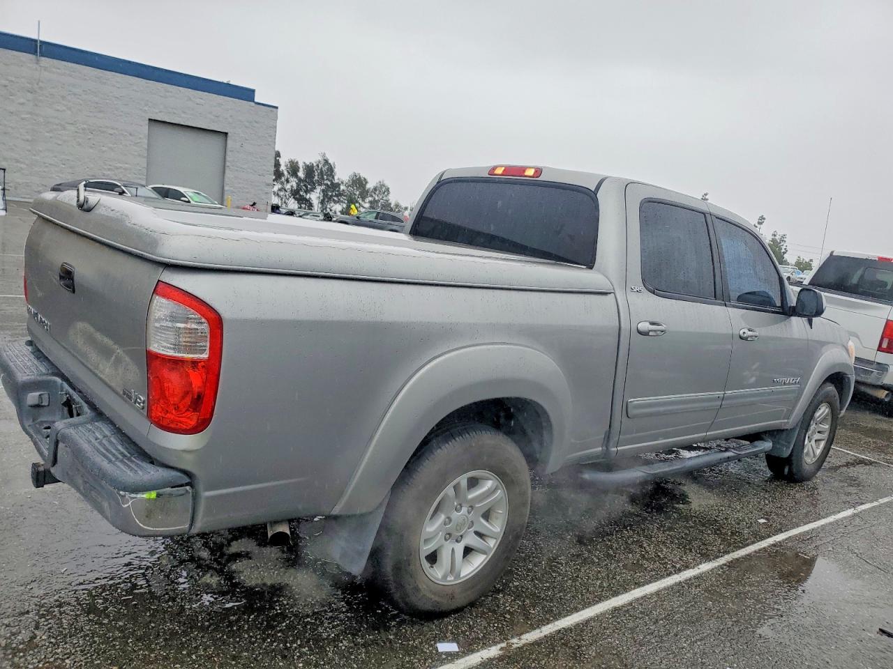 2005 TOYOTA TUNDRA DOUBLE CAB SR5 photo 3