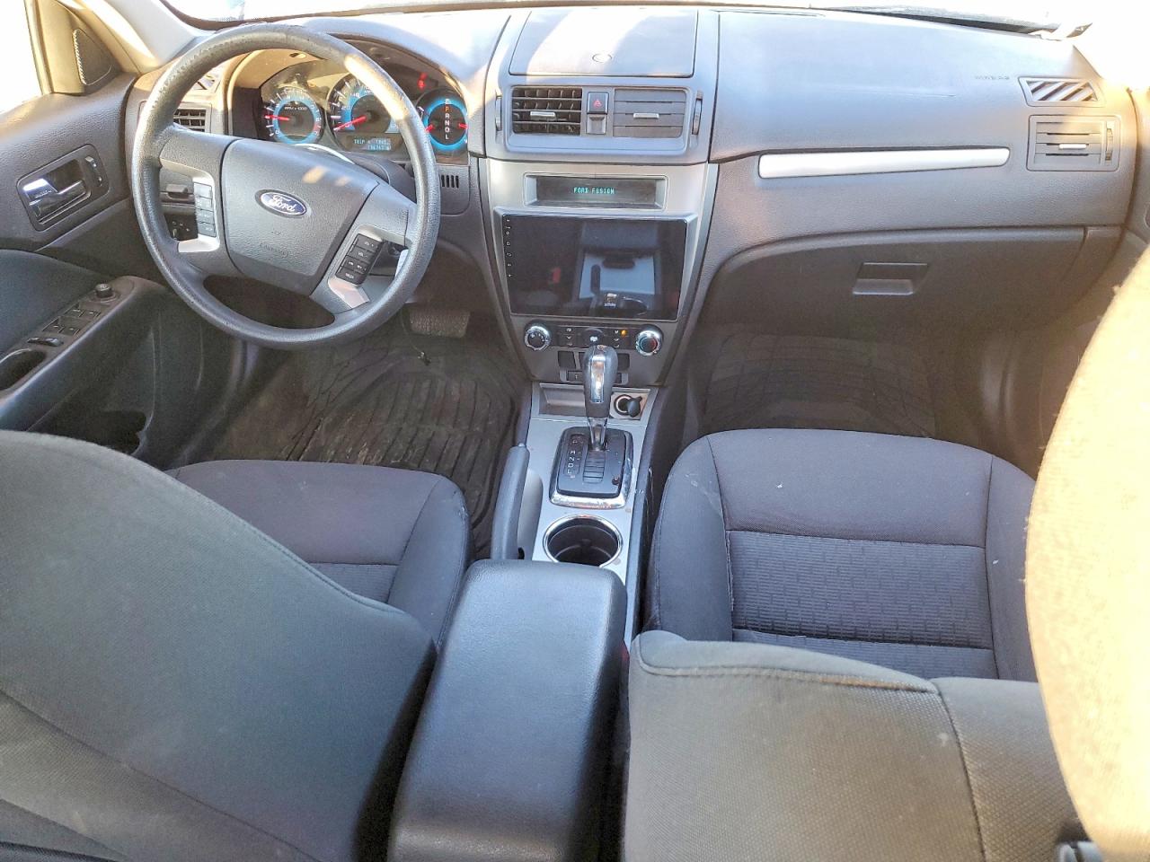 2010 FORD FUSION SE photo 8