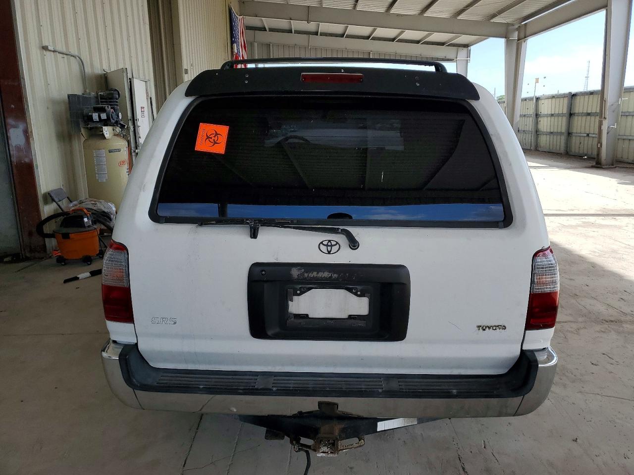 1997 TOYOTA 4RUNNER SR5 photo 6