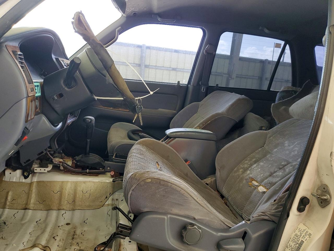 1997 TOYOTA 4RUNNER SR5 photo 7
