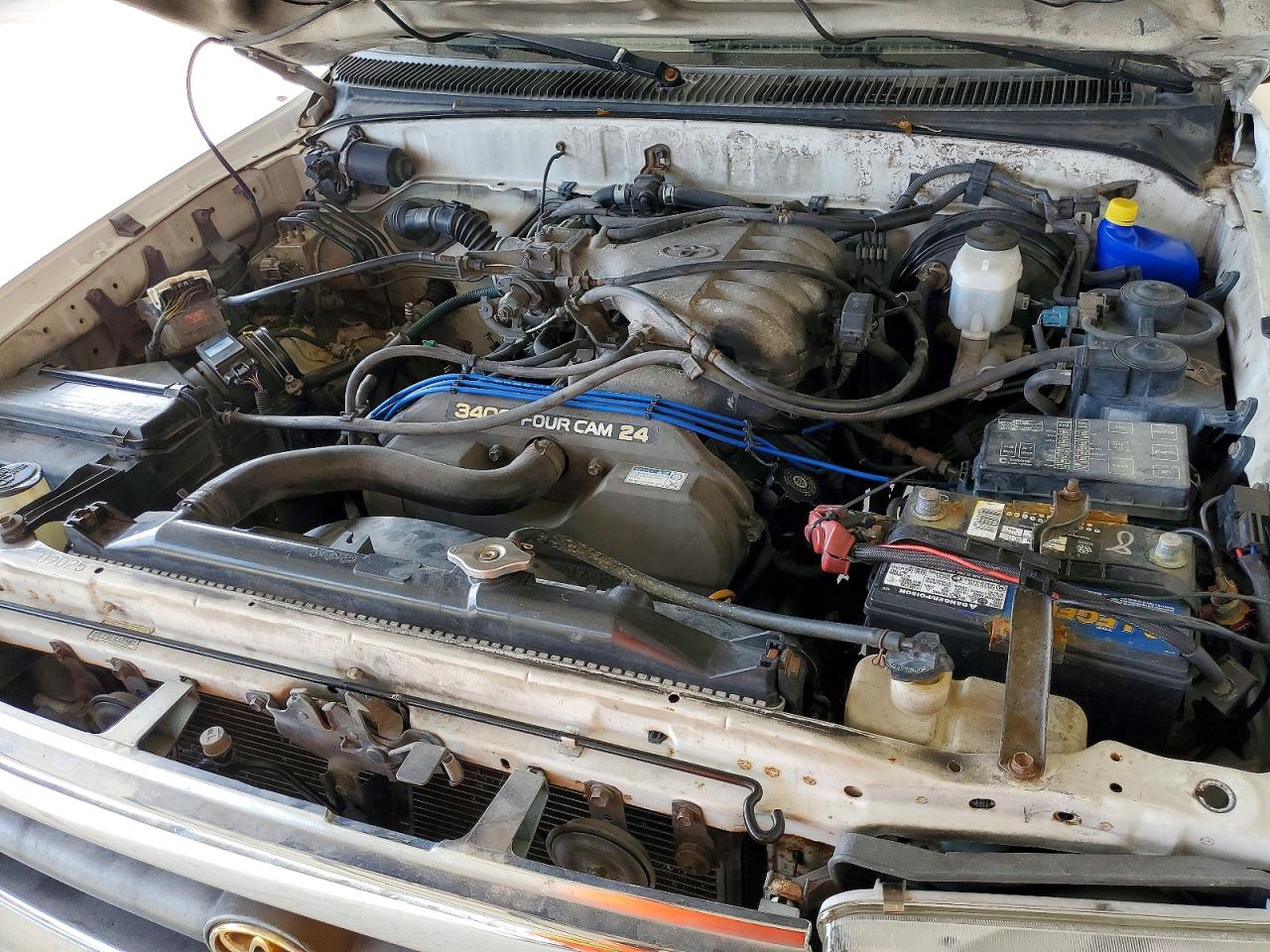 1997 TOYOTA 4RUNNER SR5 photo 12