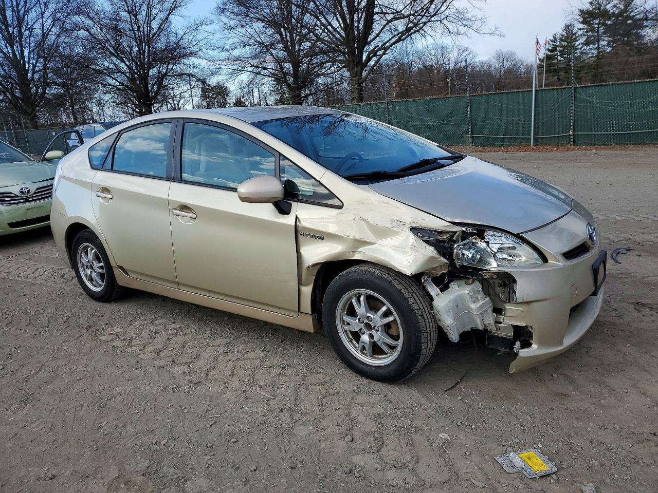 2010 TOYOTA PRIUS photo 4