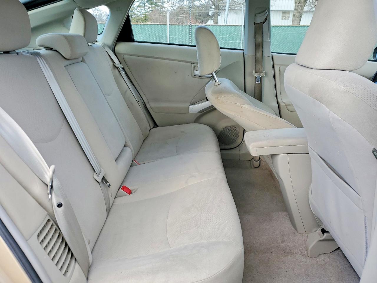 2010 TOYOTA PRIUS photo 10