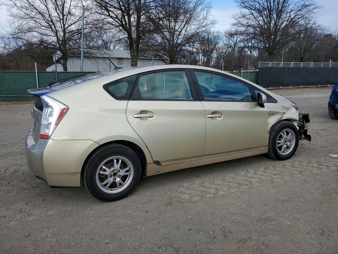 2010 TOYOTA PRIUS photo 3