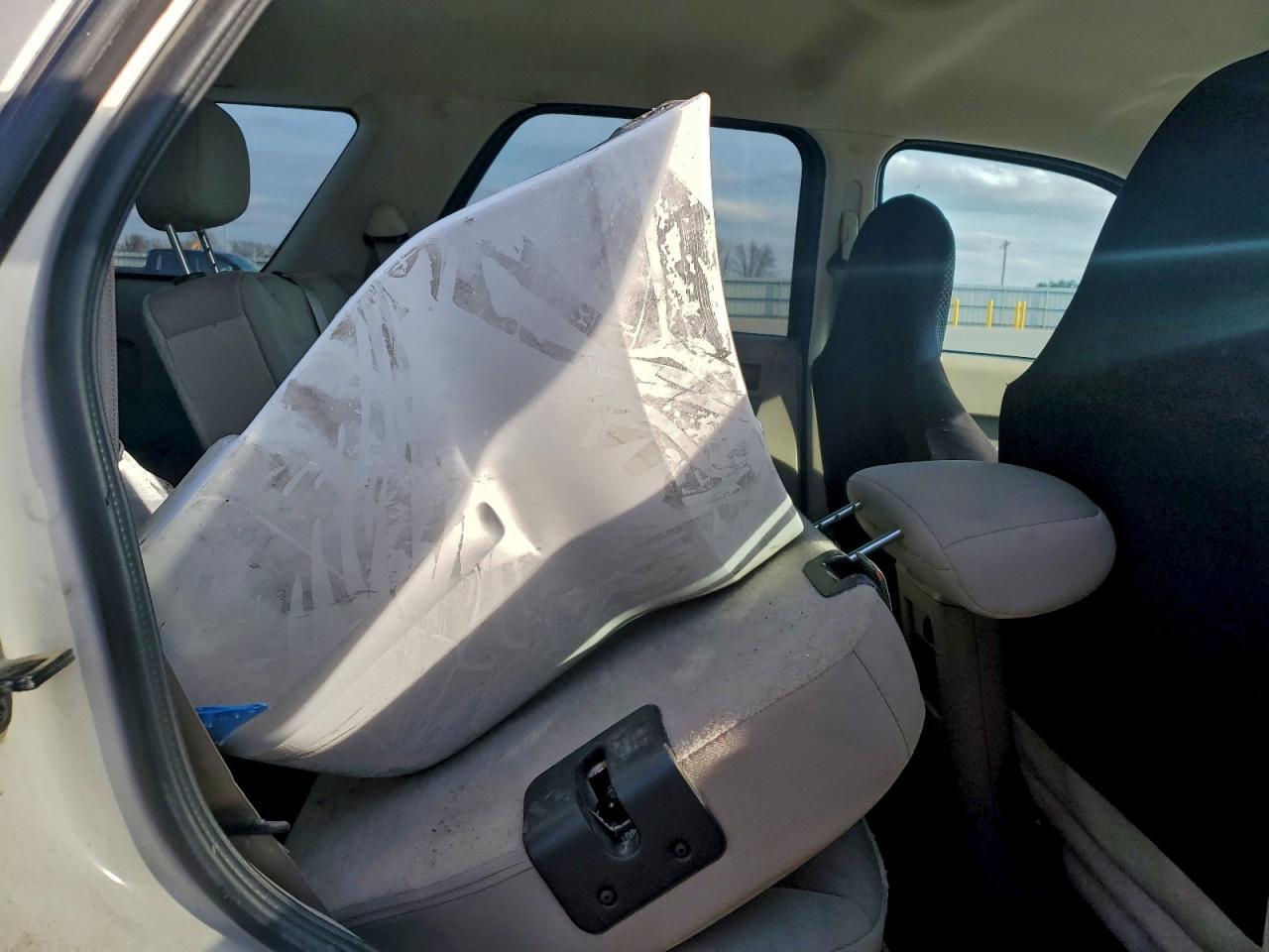 2012 FORD ESCAPE XLT photo 11