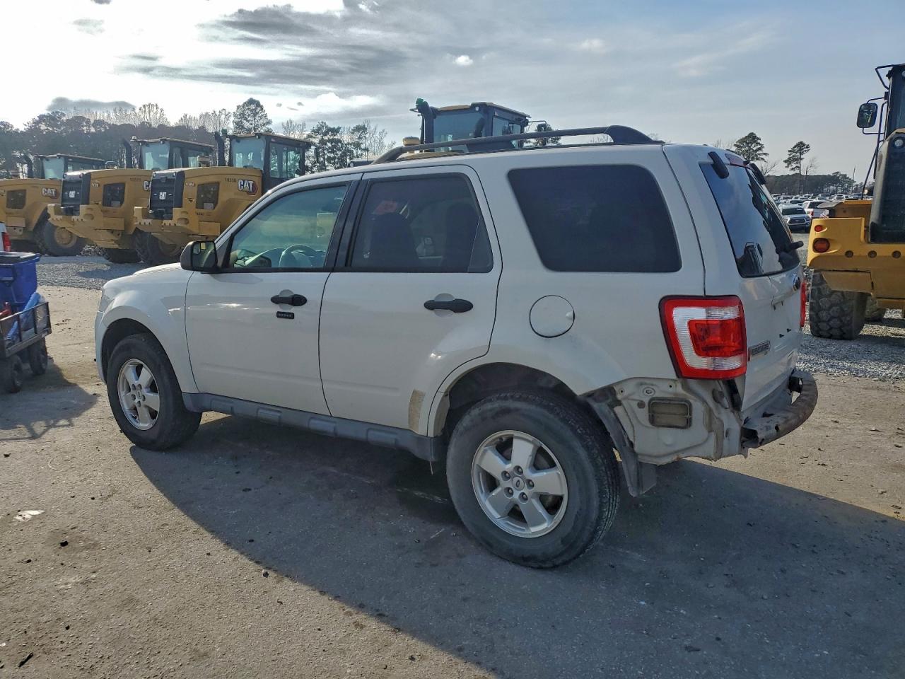 2012 FORD ESCAPE XLT photo 2
