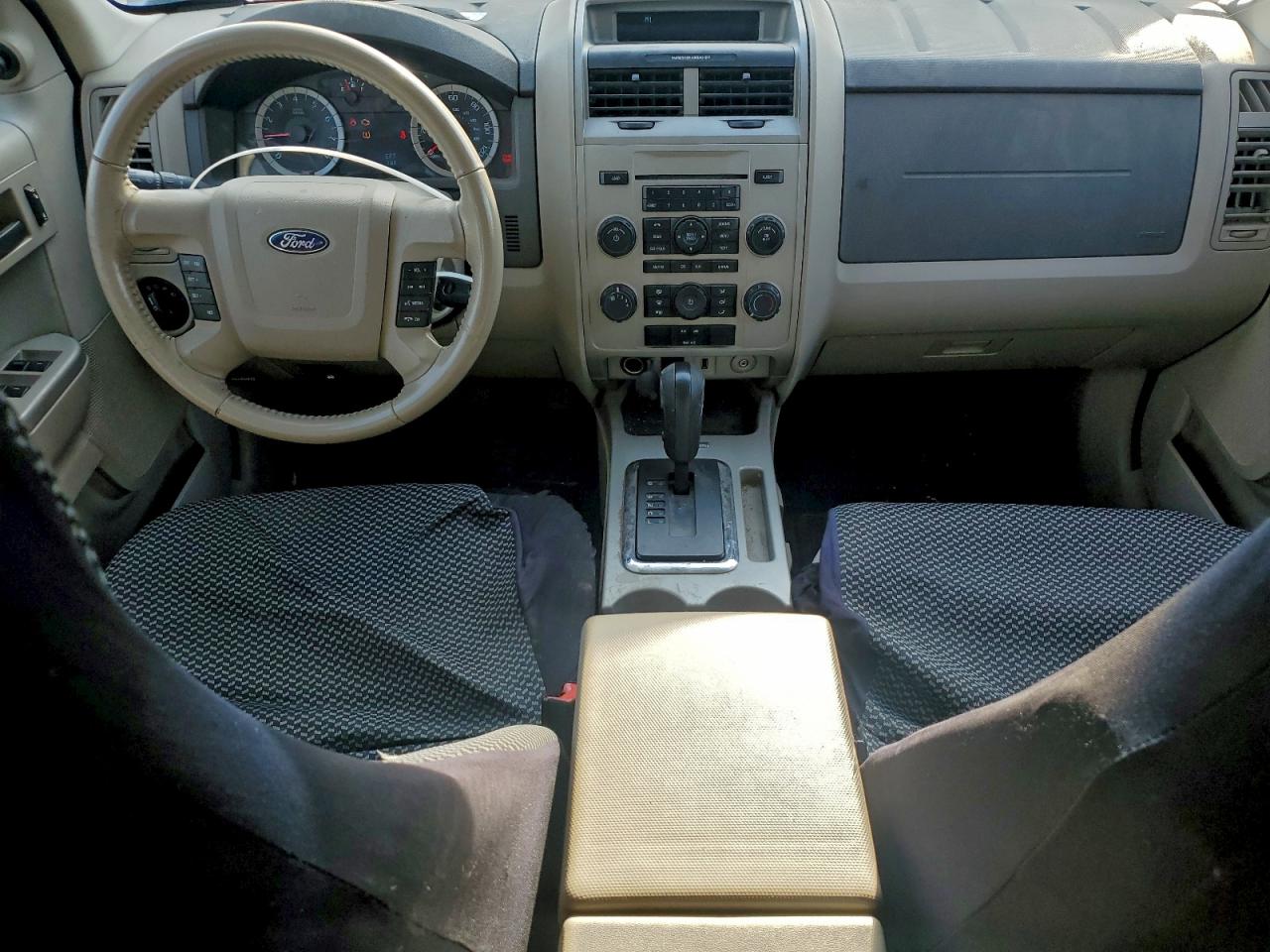 2012 FORD ESCAPE XLT photo 8