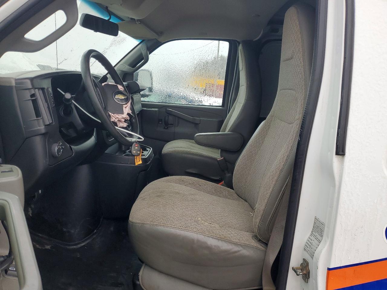 2016 CHEVROLET EXPRESS G3500 photo 7