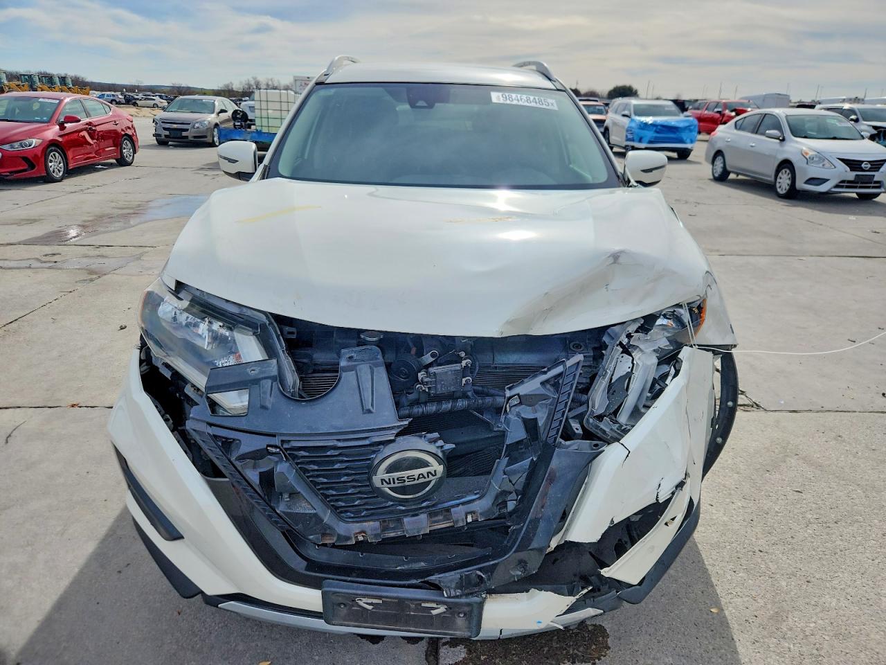 2019 NISSAN ROGUE S photo 5