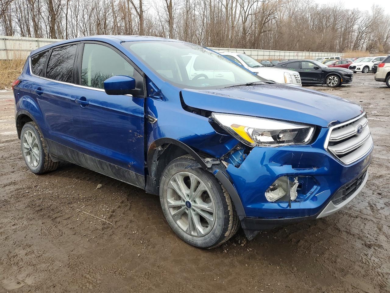 2019 FORD ESCAPE SE photo 4