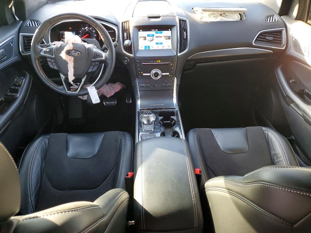 2019 FORD EDGE ST photo 8