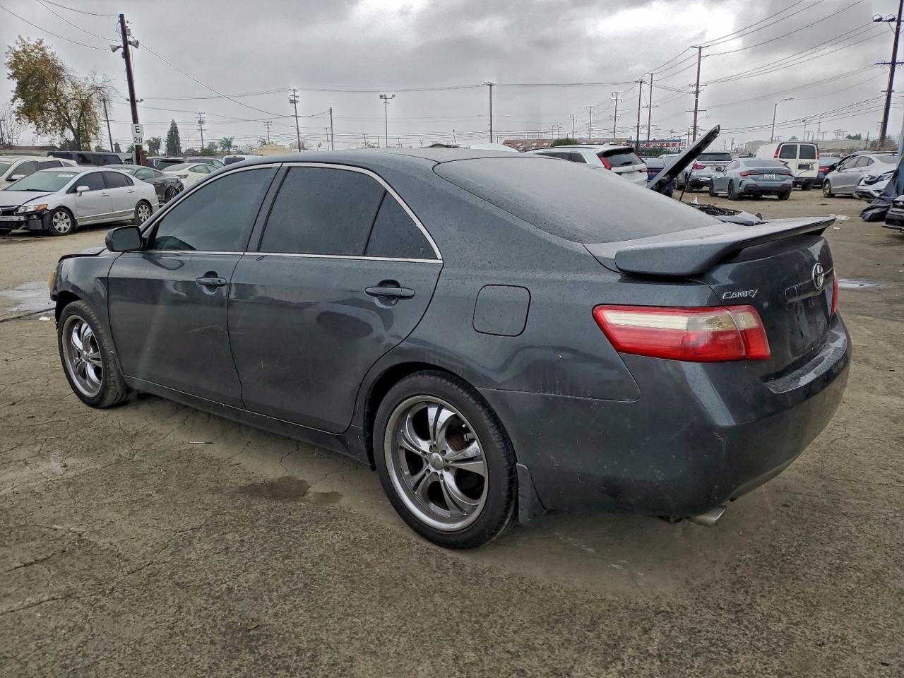 2007 TOYOTA CAMRY LE photo 2