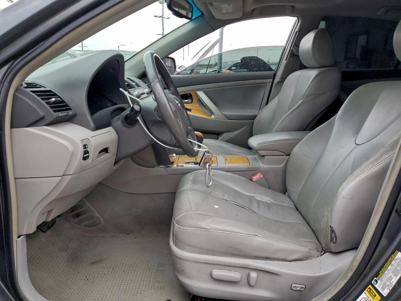 2007 TOYOTA CAMRY LE photo 7