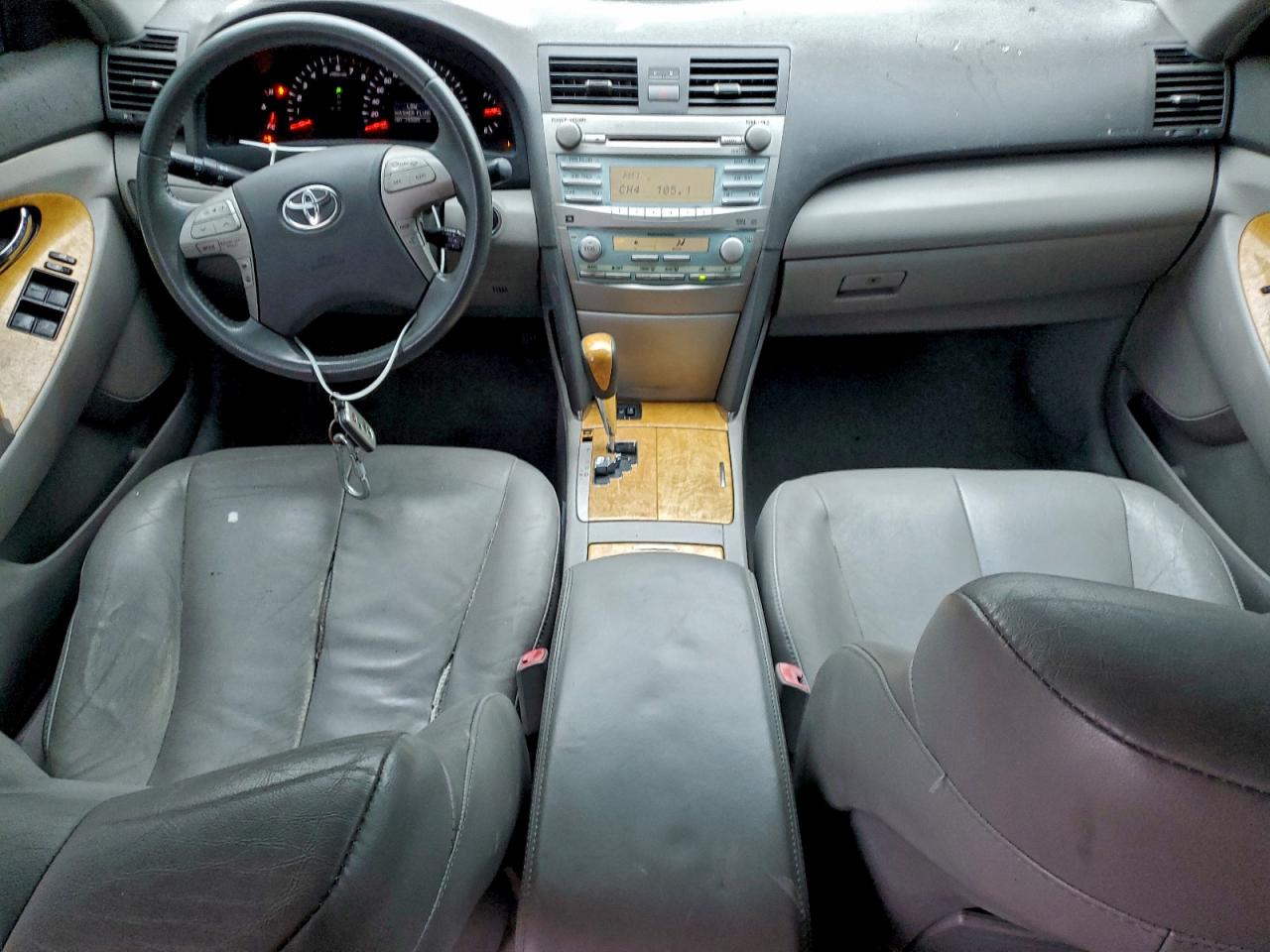 2007 TOYOTA CAMRY LE photo 8