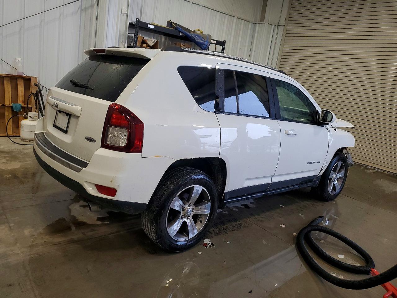 2016 JEEP COMPASS LATITUDE photo 3
