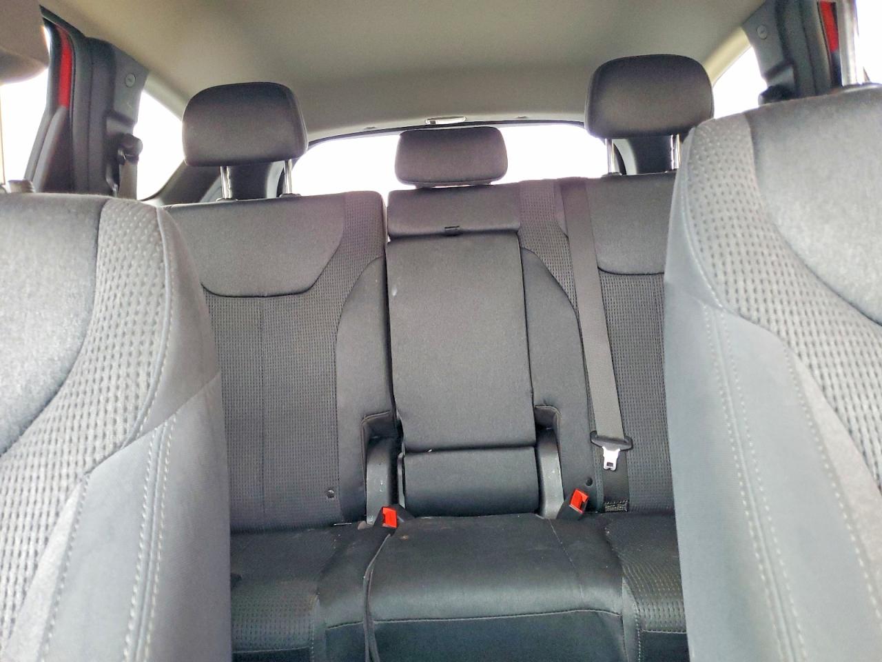2019 HYUNDAI SANTA FE SE photo 19