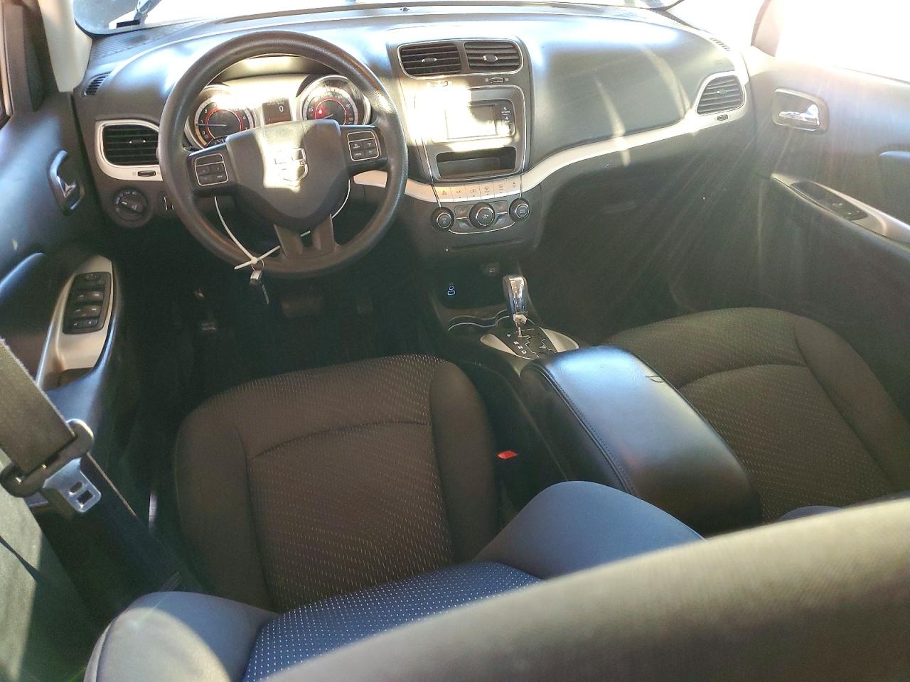 2017 DODGE JOURNEY SXT photo 8