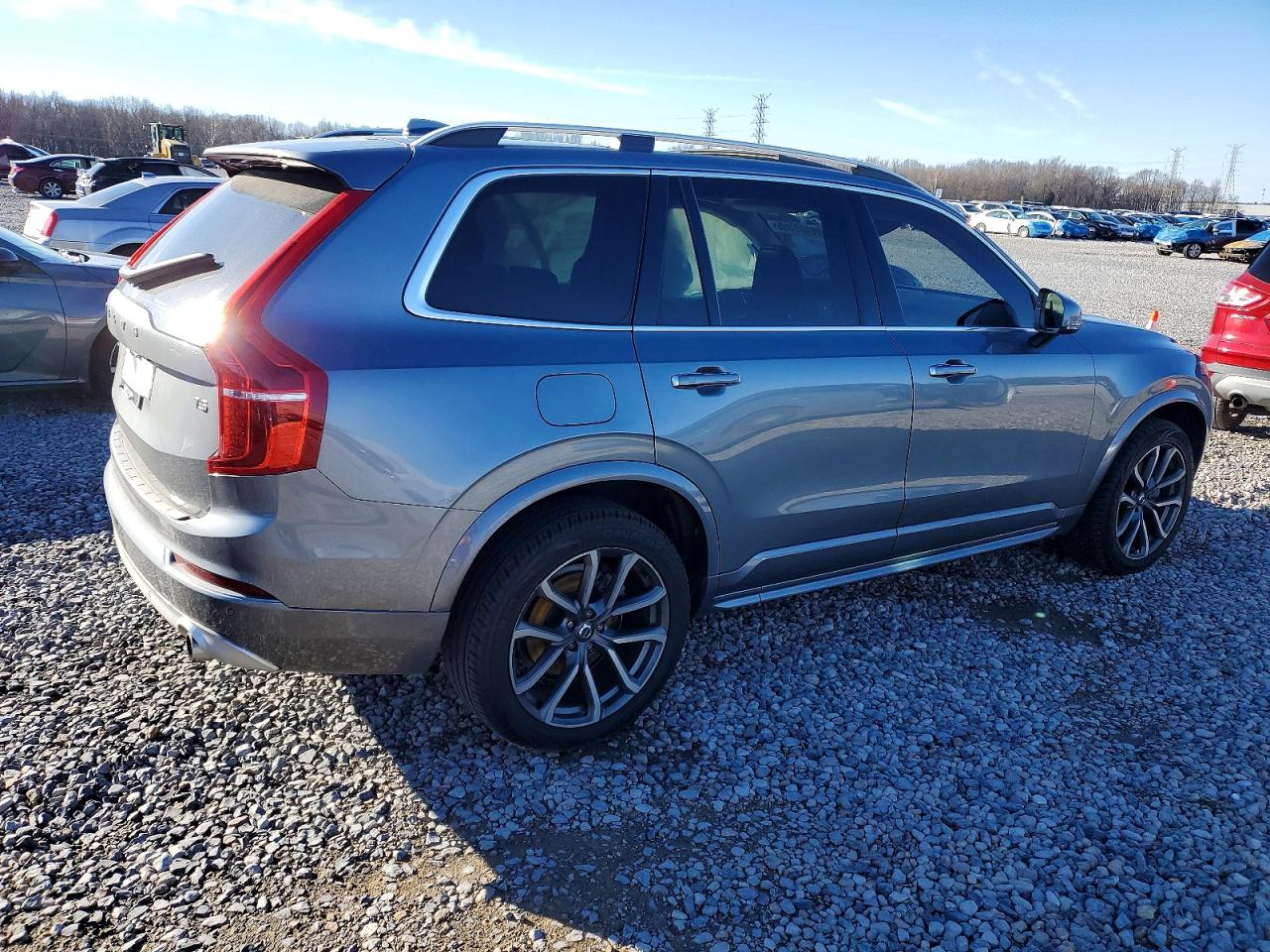 2019 VOLVO XC90 T5 MOMENTUM photo 3
