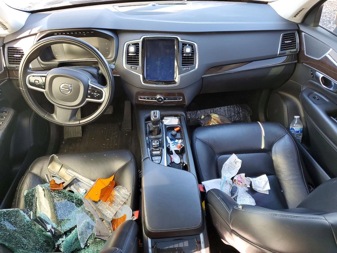 2019 VOLVO XC90 T5 MOMENTUM photo 8