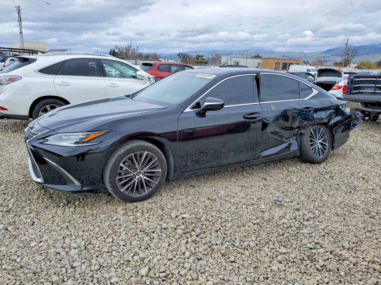 2024 LEXUS ES