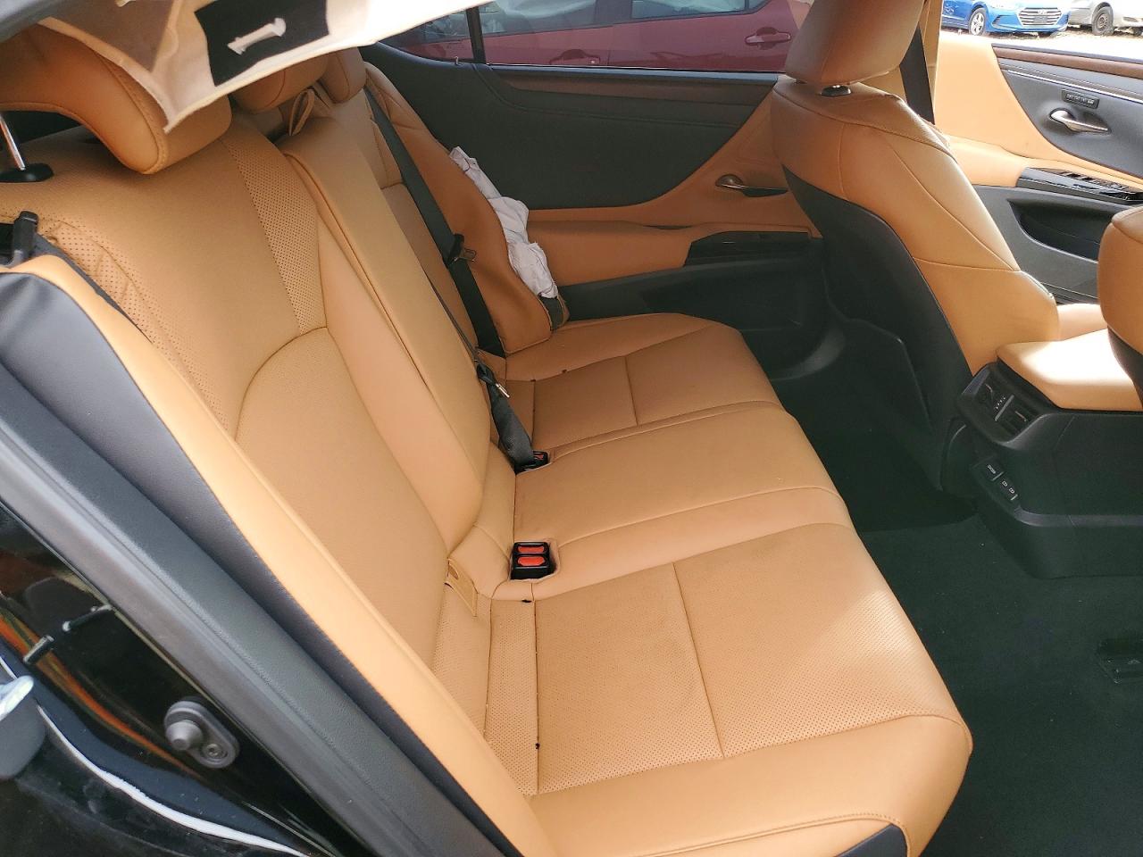 2024 LEXUS ES 300H BASE photo 10