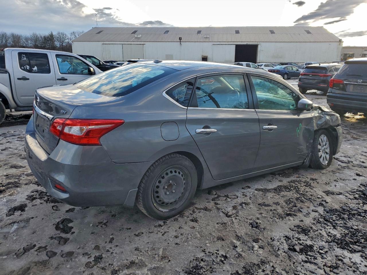 2017 NISSAN SENTRA S photo 3