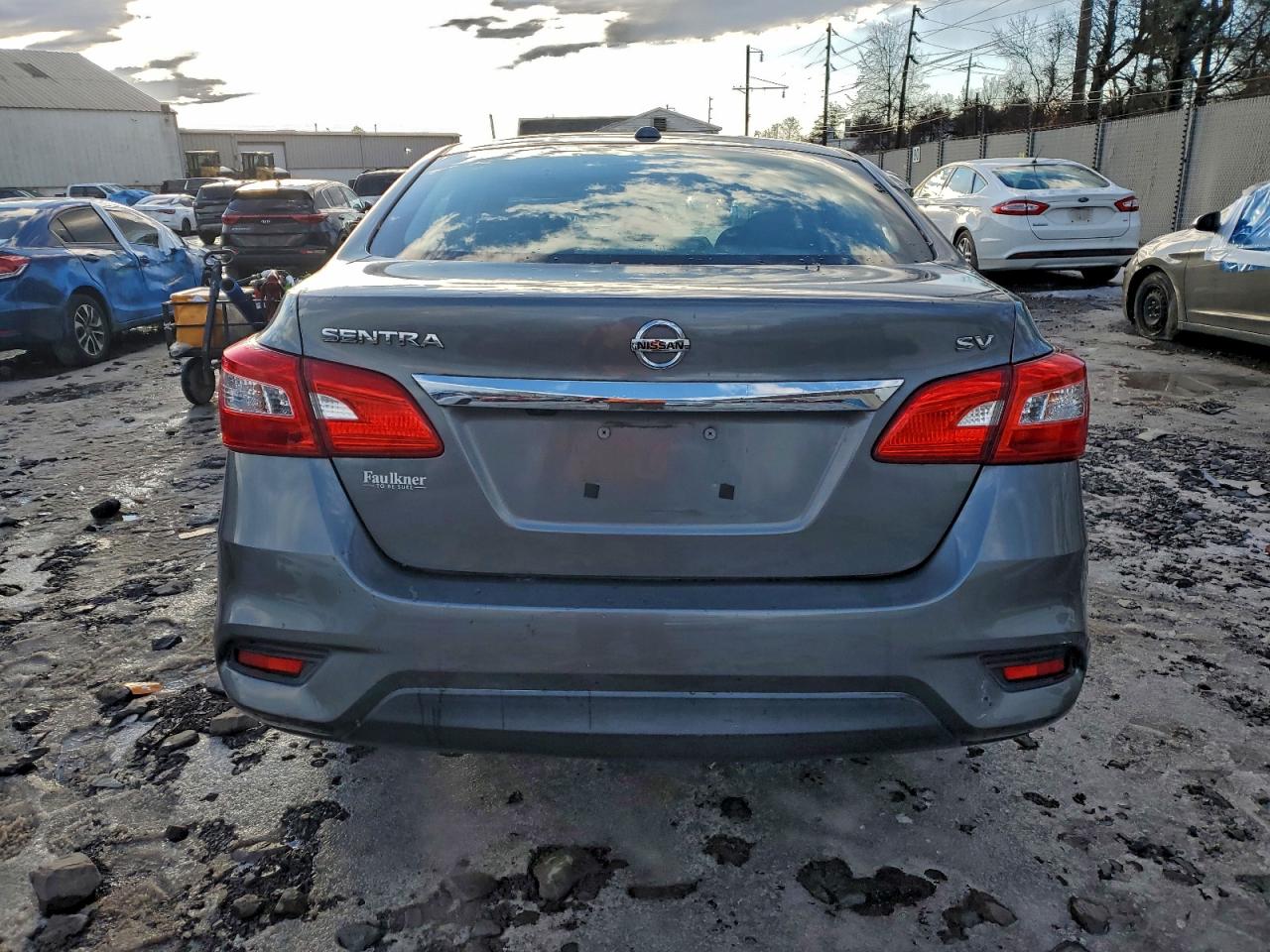 2017 NISSAN SENTRA S photo 6