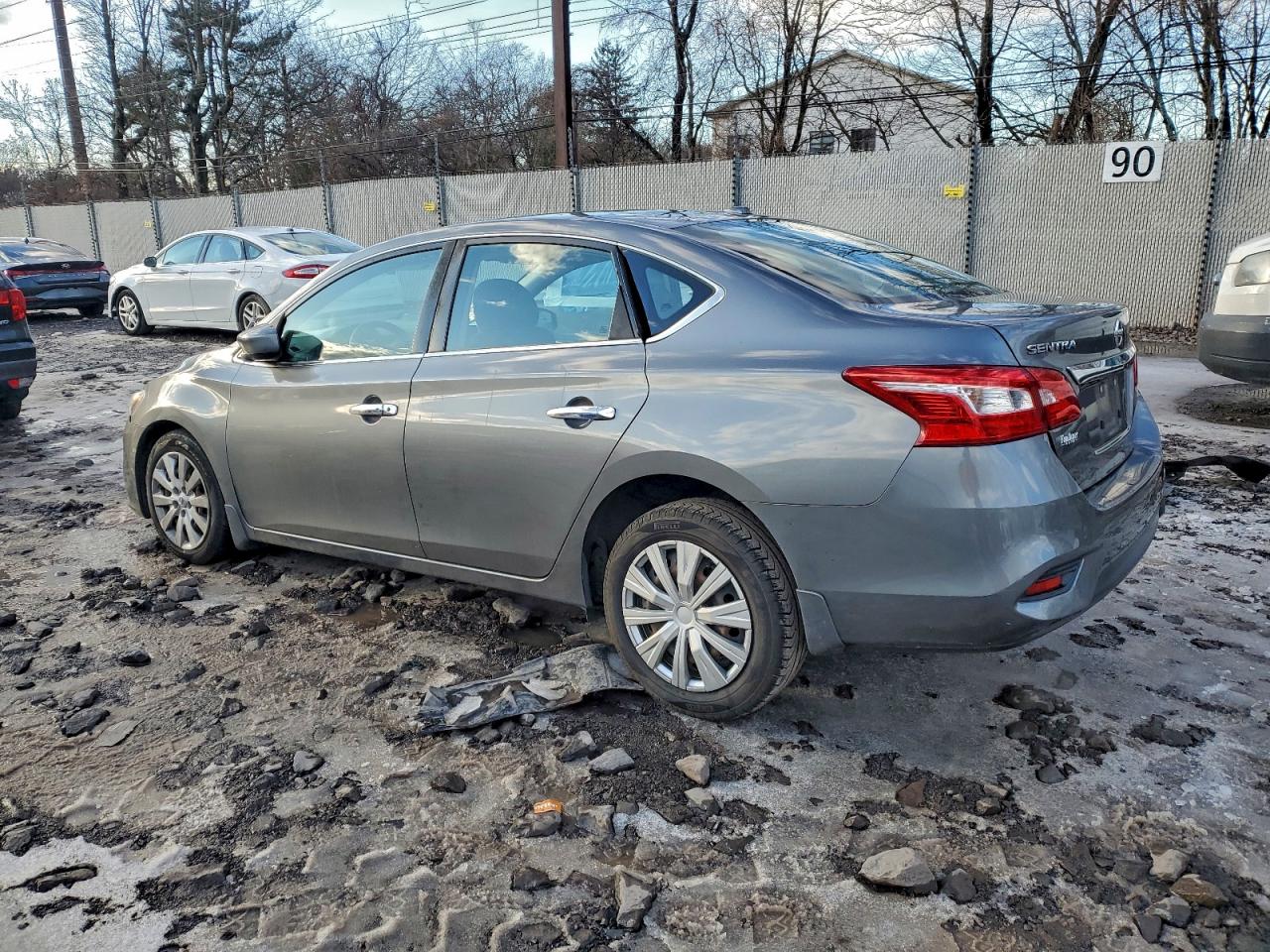 2017 NISSAN SENTRA S photo 2