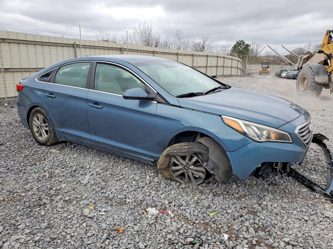 2015 HYUNDAI SONATA SE photo 4