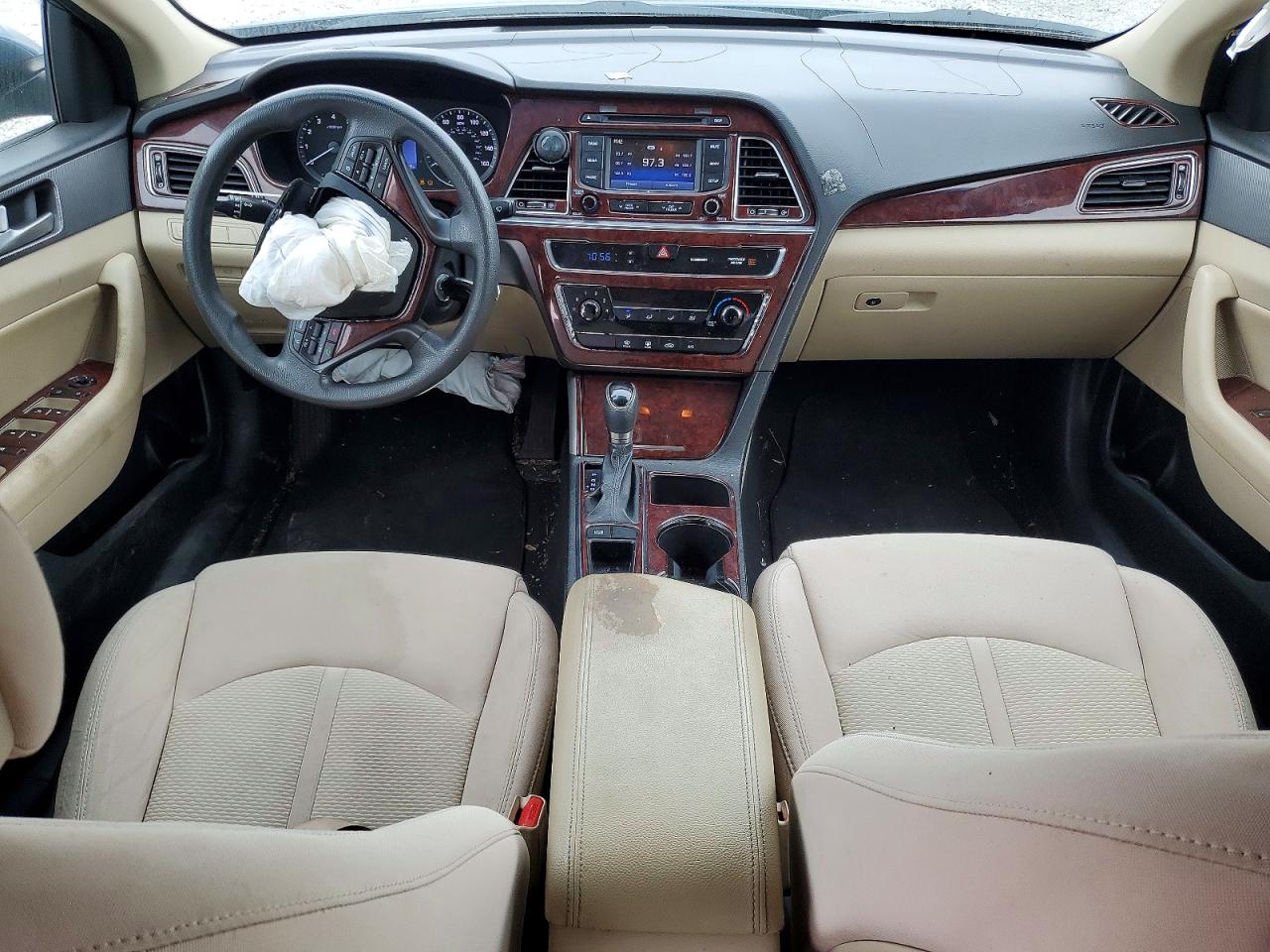 2015 HYUNDAI SONATA SE photo 8