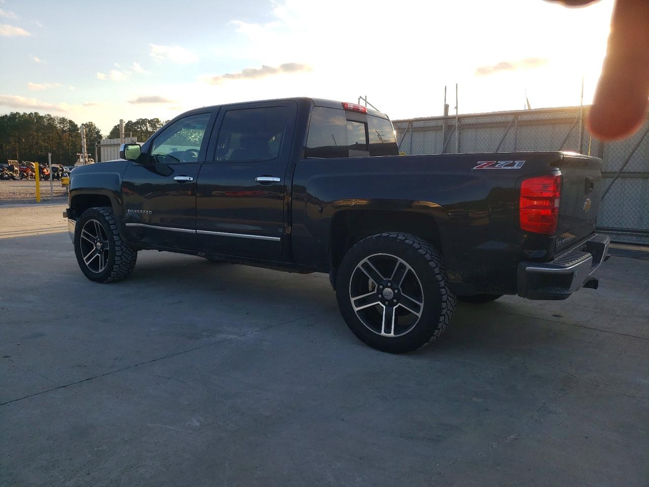 2014 CHEVROLET SILVERADO K1500 LTZ photo 2