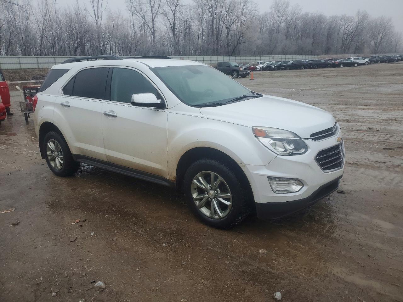 2017 CHEVROLET EQUINOX LT photo 10