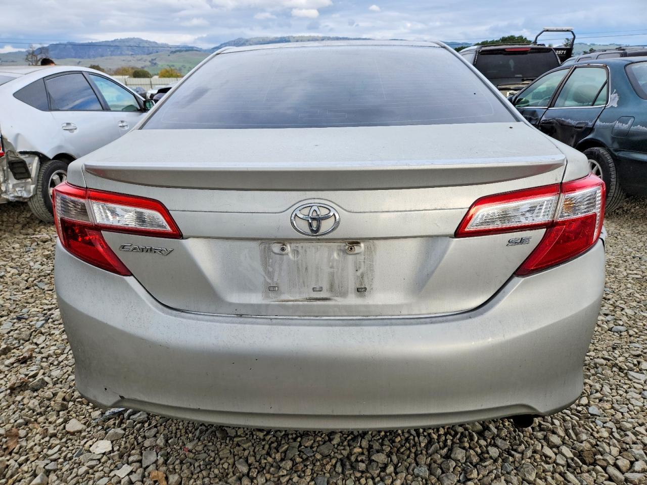 2012 TOYOTA CAMRY BASE photo 6