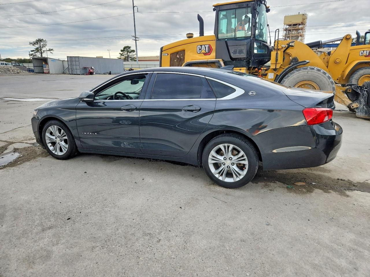 2015 CHEVROLET IMPALA LT photo 2