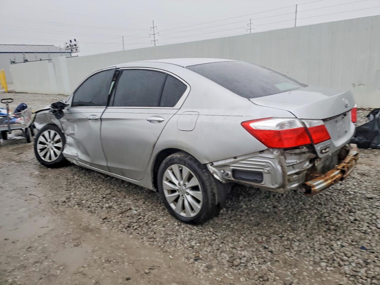 2015 HONDA ACCORD EX photo 2
